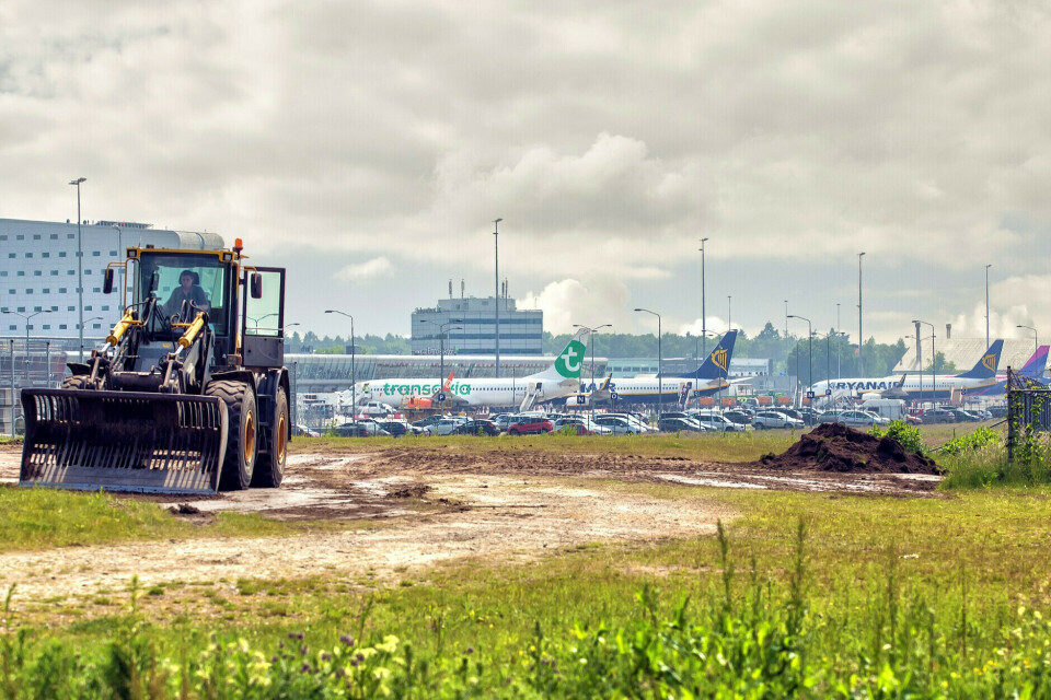 Egaliseren van de grond op Eindhoven Airport